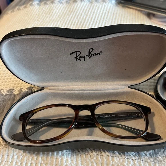 Ray-Ban Brown Rectangular Glasses - Picture 2 of 4